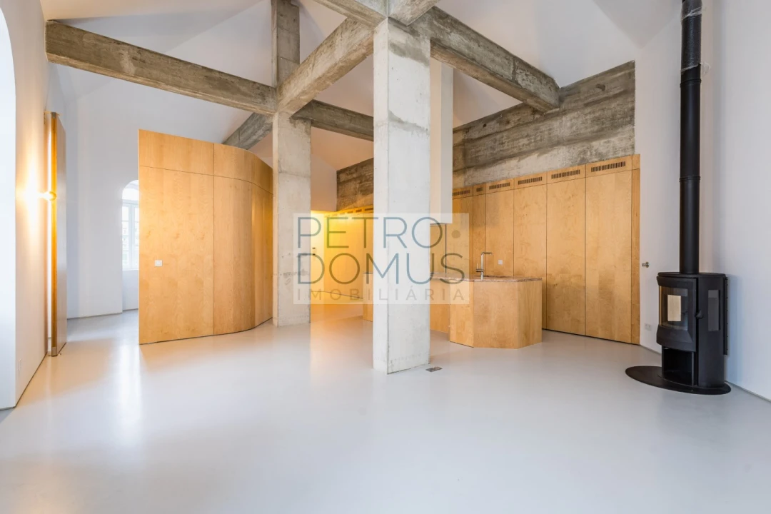 Apartamento T1 para Venda em Leiria, Pousos, Barreira e Cortes Foto 1