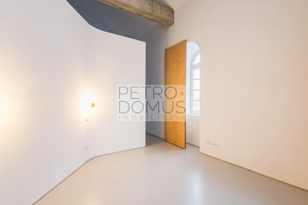 Apartamento T1 para Venda em Leiria, Pousos, Barreira e Cortes Foto 16