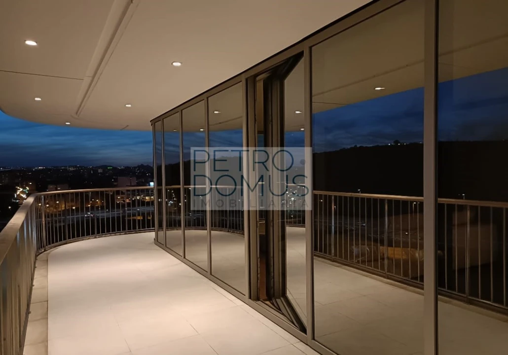 Apartamento T2 para Venda em Campolide Foto 21