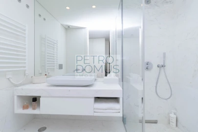 Apartamento T2 para Venda em Campolide