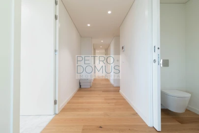 Apartamento T2 para Venda em Campolide