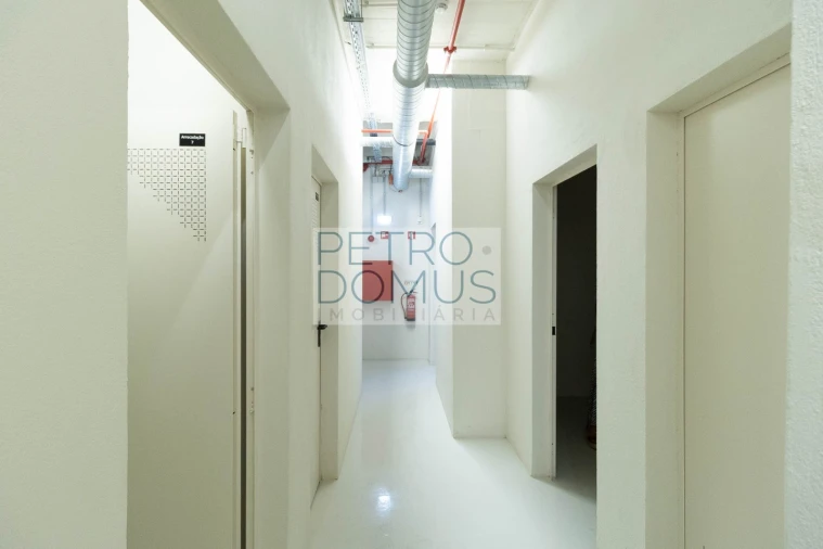 Apartamento T3 para Venda em Avenidas Novas Foto 22