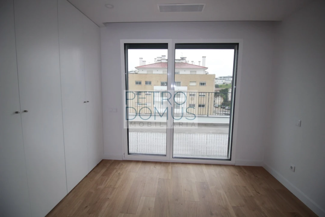 Apartamento T3 para Venda em Leiria, Pousos, Barreira e Cortes Foto 6