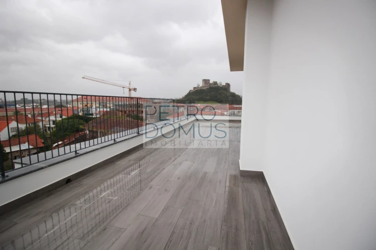 Apartamento T3 para Venda em Leiria, Pousos, Barreira e Cortes Foto 7