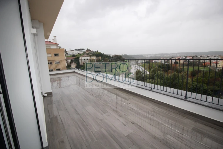 Apartamento T3 para Venda em Leiria, Pousos, Barreira e Cortes Foto 14