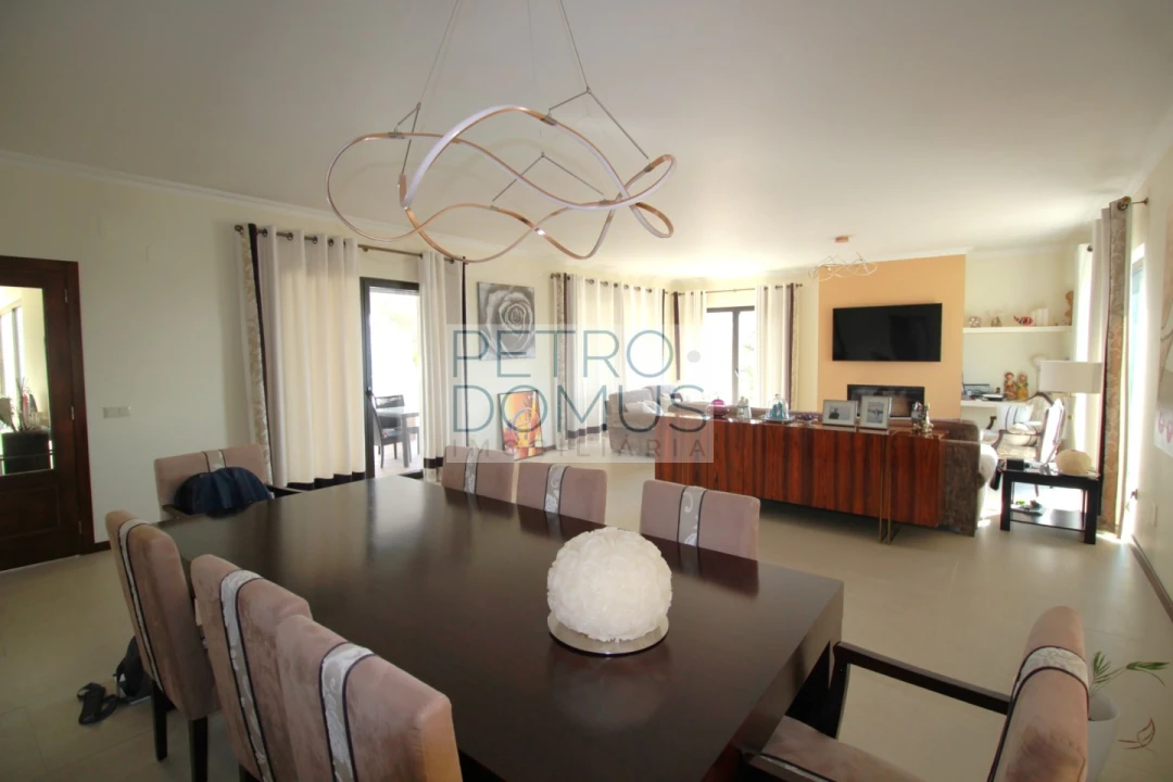 Moradia T4 para Venda em Porto de Mós - São João Baptista e São Pedro Foto 3