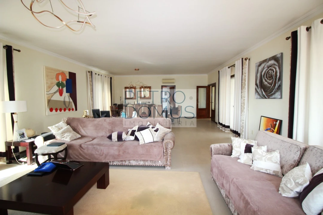 Moradia T4 para Venda em Porto de Mós - São João Baptista e São Pedro Foto 4