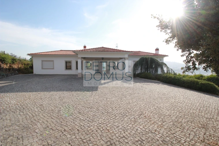 Moradia T4 para Venda em Porto de Mós - São João Baptista e São Pedro Foto 35