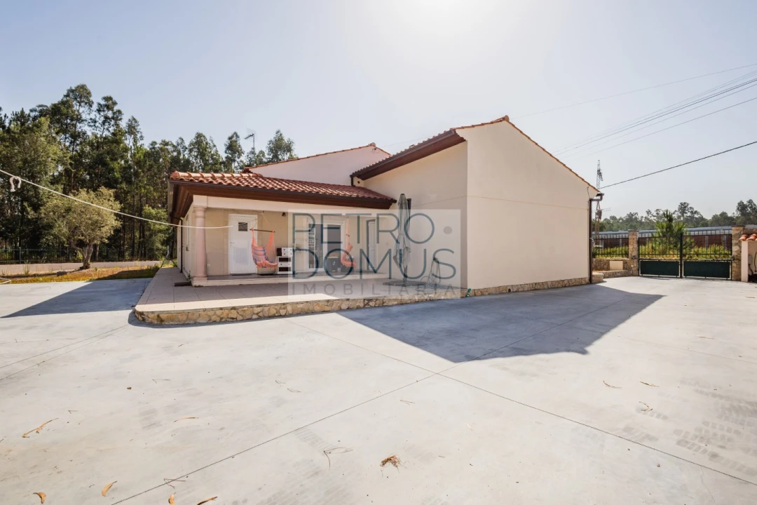 Moradia T4 para Venda em Marinha Grande Foto 6