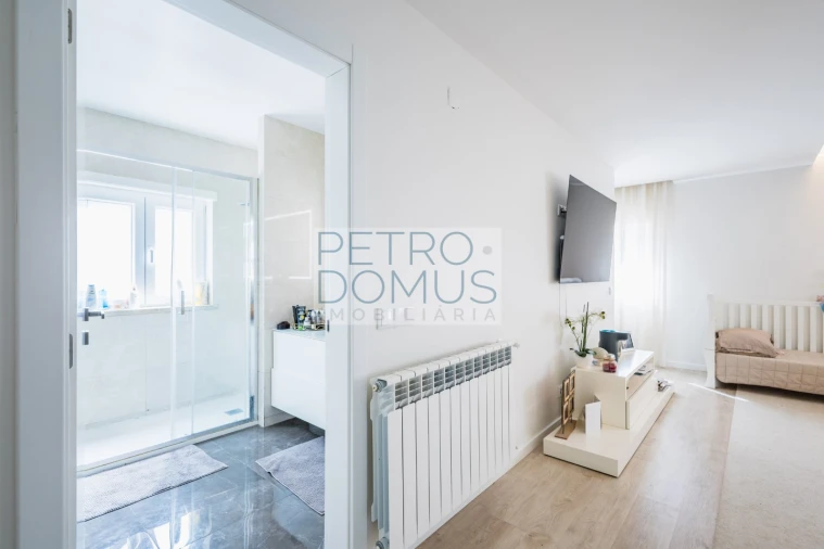 Moradia T4 para Venda em Marinha Grande Foto 30