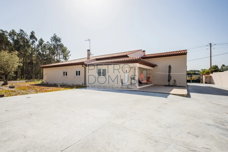 Moradia T4 para Venda em Marinha Grande Foto 42