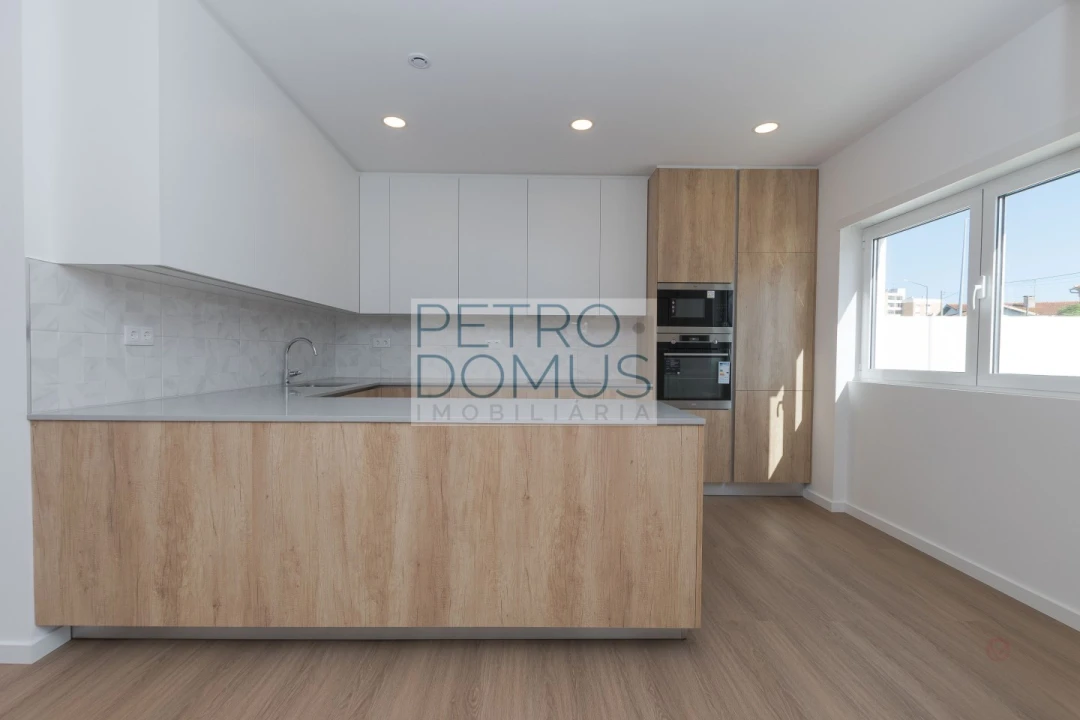 Moradia T4 para Venda em Marinha Grande Foto 7