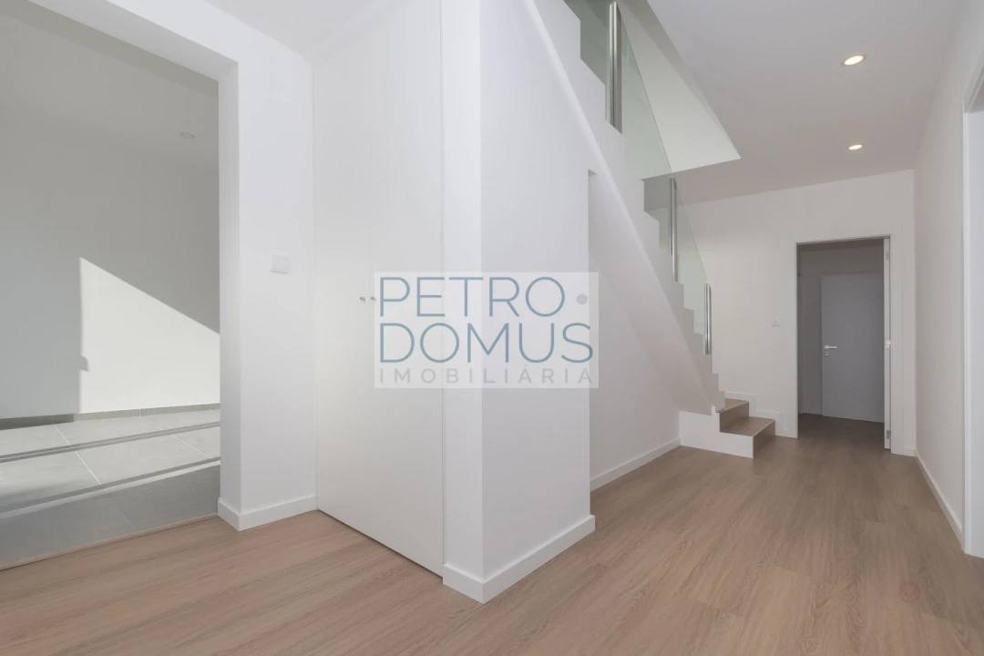 Moradia T4 para Venda em Marinha Grande Foto 21