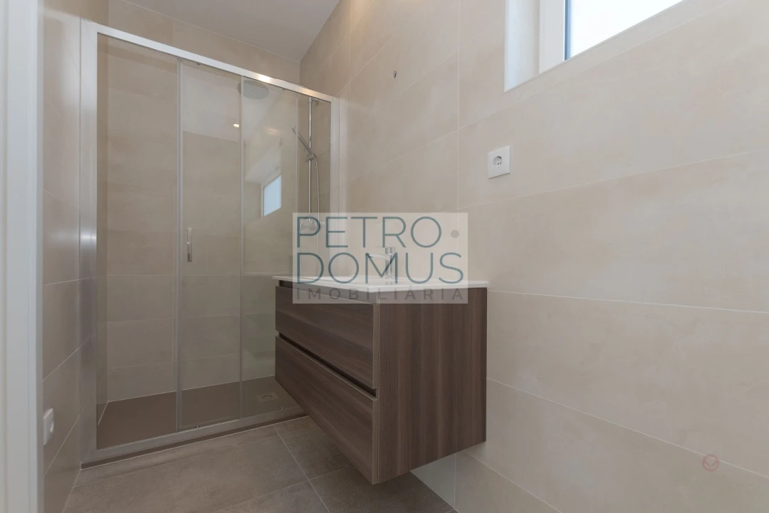 Moradia T4 para Venda em Marinha Grande Foto 34