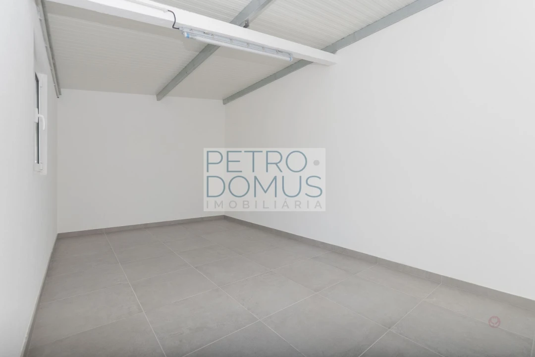 Moradia T4 para Venda em Marinha Grande Foto 46