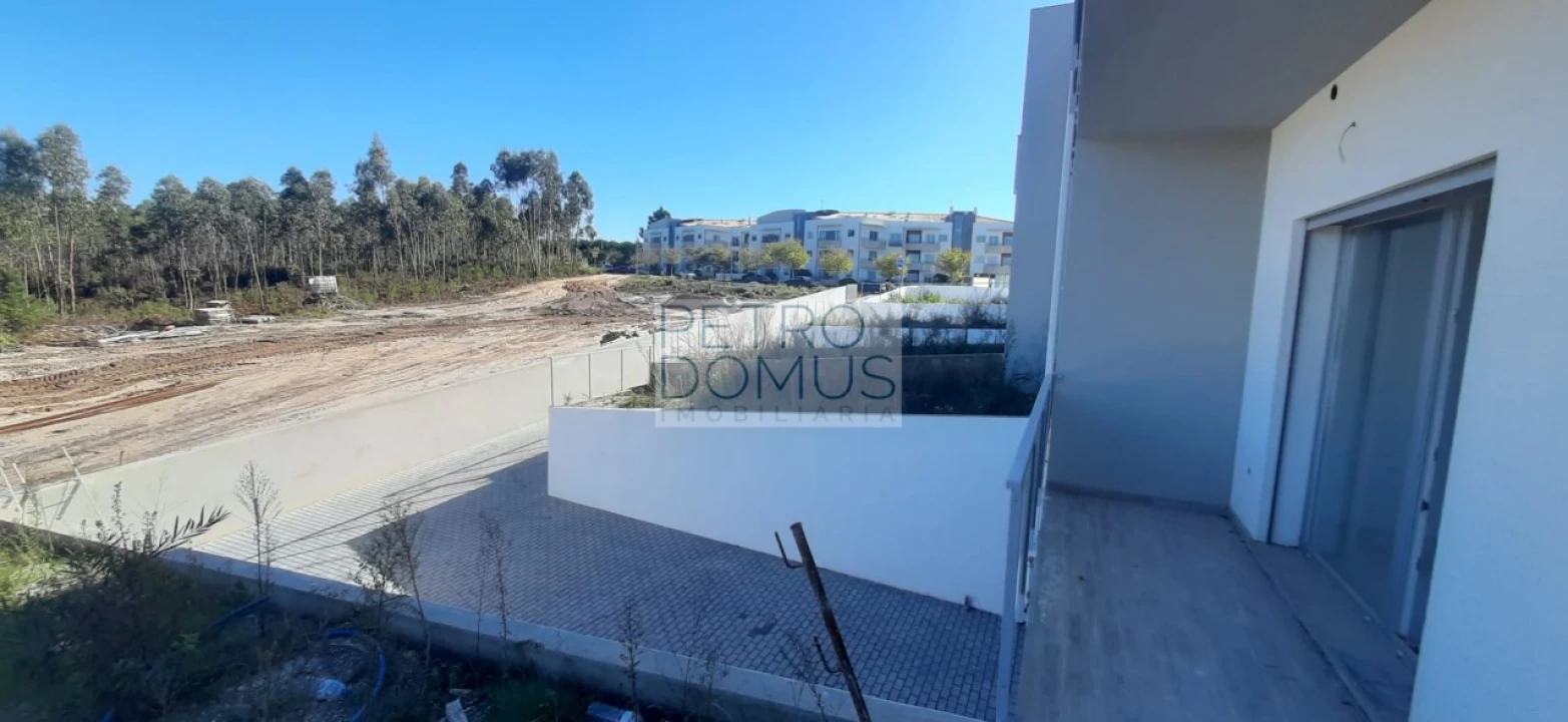 Moradia T4 para Venda em Leiria, Pousos, Barreira e Cortes Foto 9
