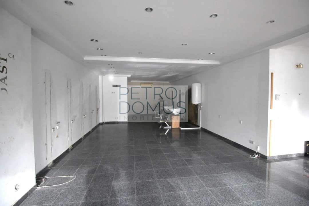 Loja para Arrendamento em Leiria, Pousos, Barreira e Cortes Foto 3