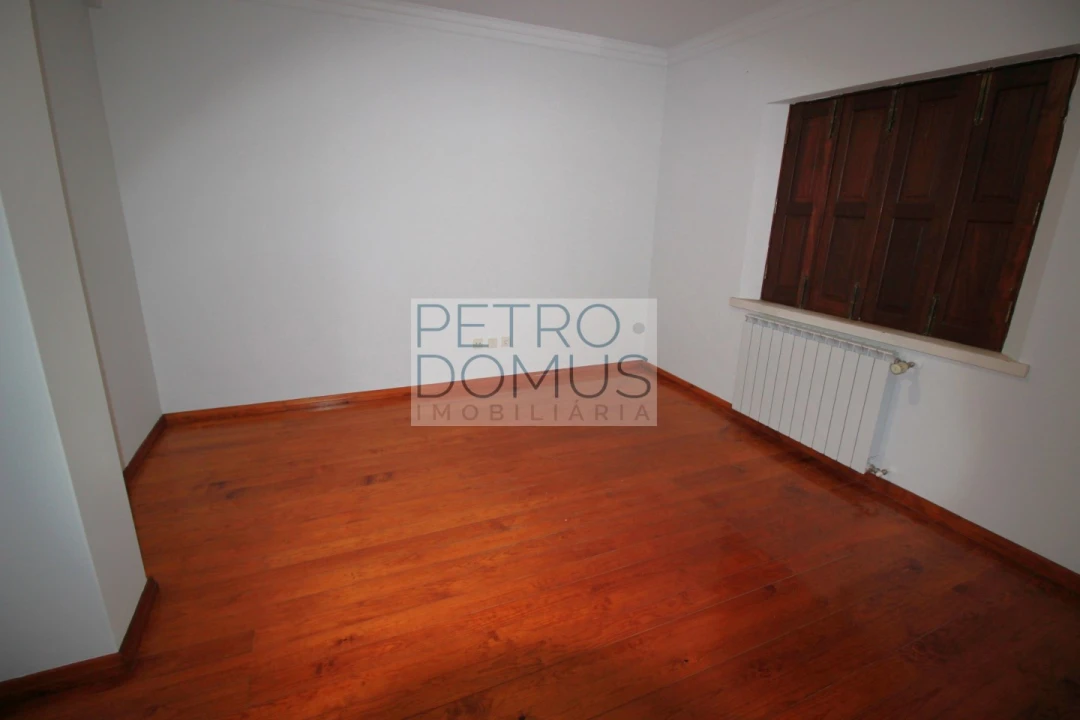 Moradia T5 para Venda em Marrazes e Barosa Foto 35