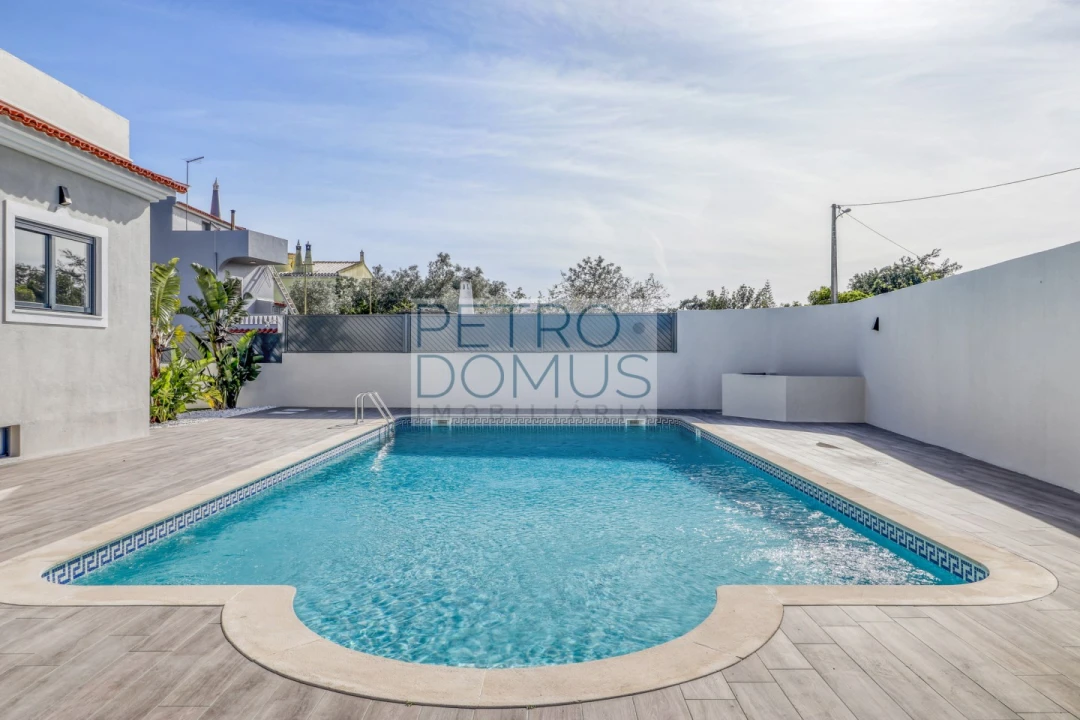 Moradia T7 para Venda em Almancil Foto 7