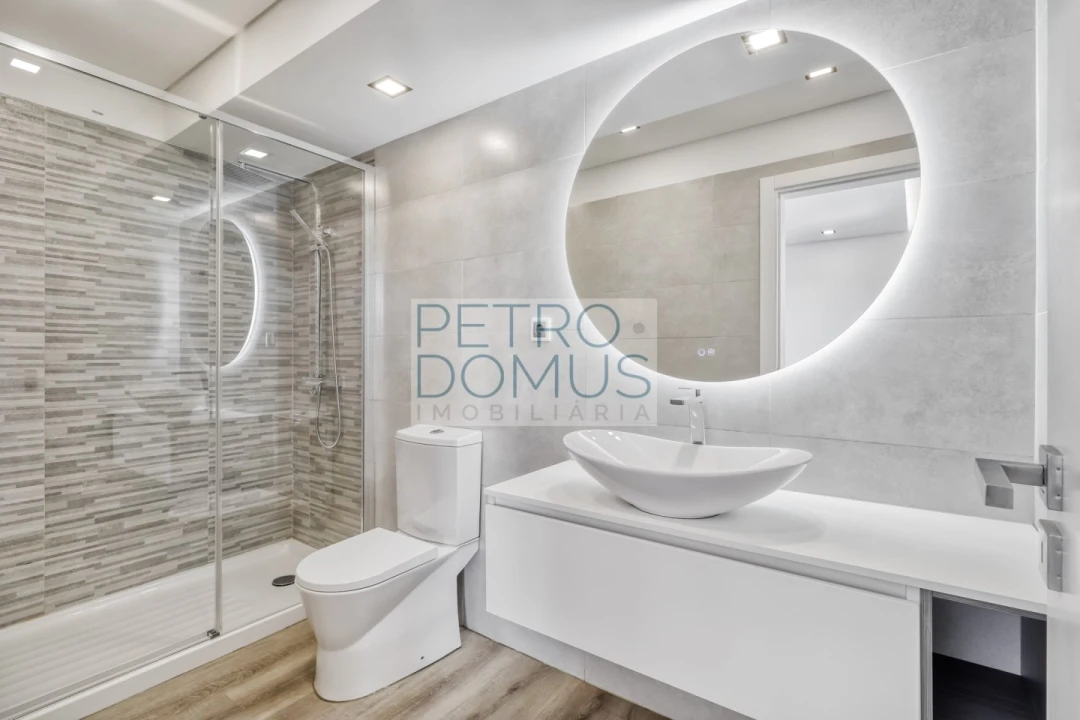 Moradia T7 para Venda em Almancil Foto 60