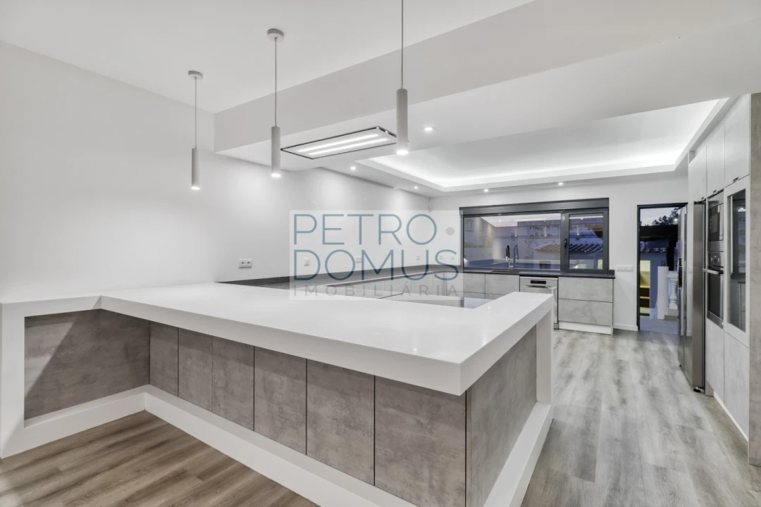 Moradia T7 para Venda em Almancil Foto 79