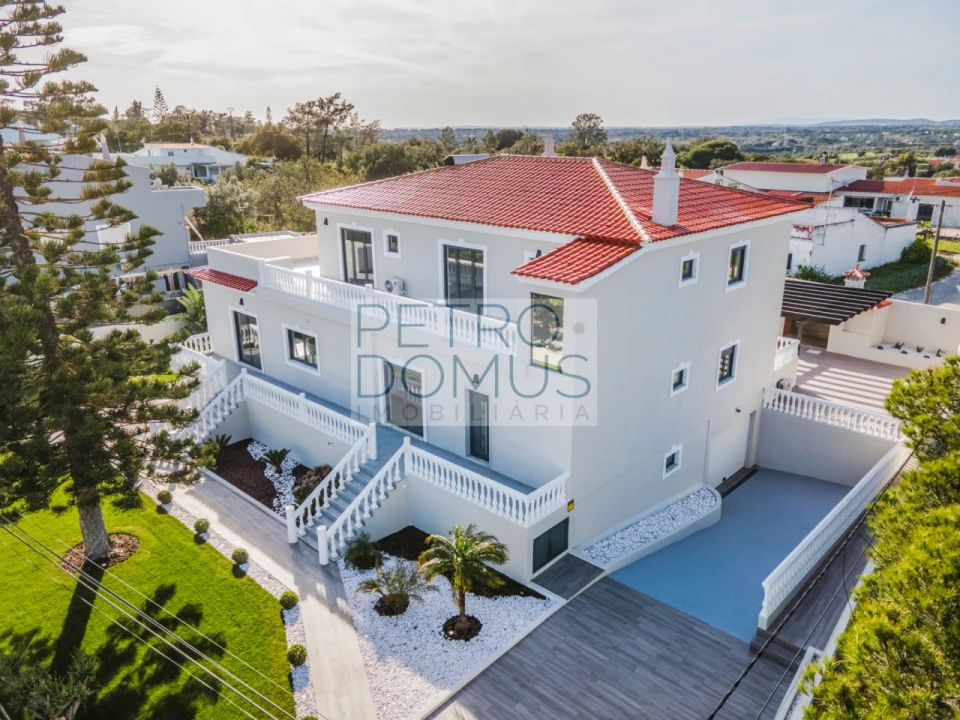 Moradia T7 para Venda em Almancil Foto 82