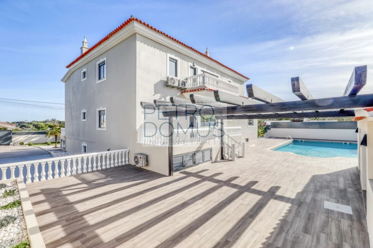 Moradia T7 para Venda em Almancil Foto 10