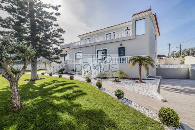 Moradia T7 para Venda em Almancil Foto 13