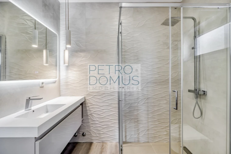 Moradia T7 para Venda em Almancil Foto 37