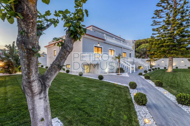 Moradia T7 para Venda em Almancil Foto 74