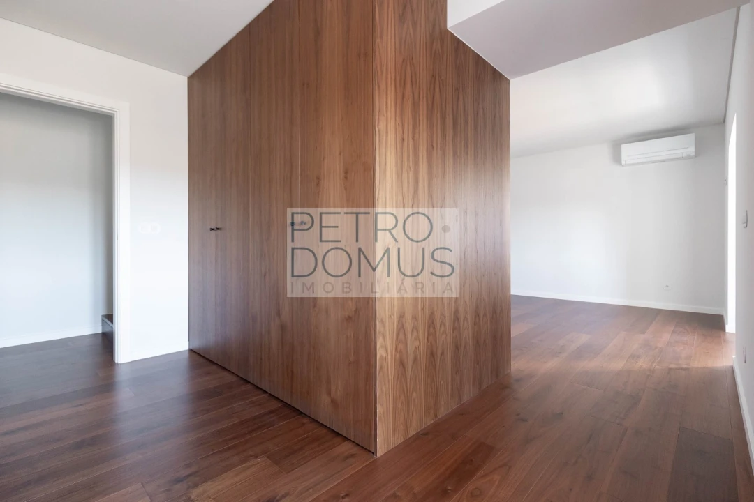 Apartamento T4 para Venda em Leiria, Pousos, Barreira e Cortes Foto 13