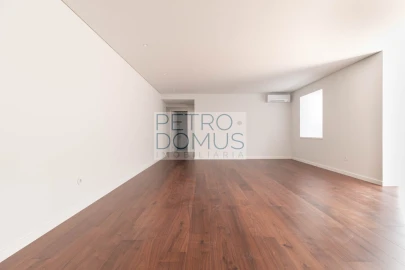 Apartamento T4 para Venda em Leiria, Pousos, Barreira e Cortes