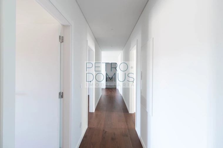 Apartamento T4 para Venda em Leiria, Pousos, Barreira e Cortes Foto 11