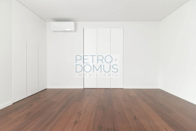Apartamento T4 para Venda em Leiria, Pousos, Barreira e Cortes Foto 16