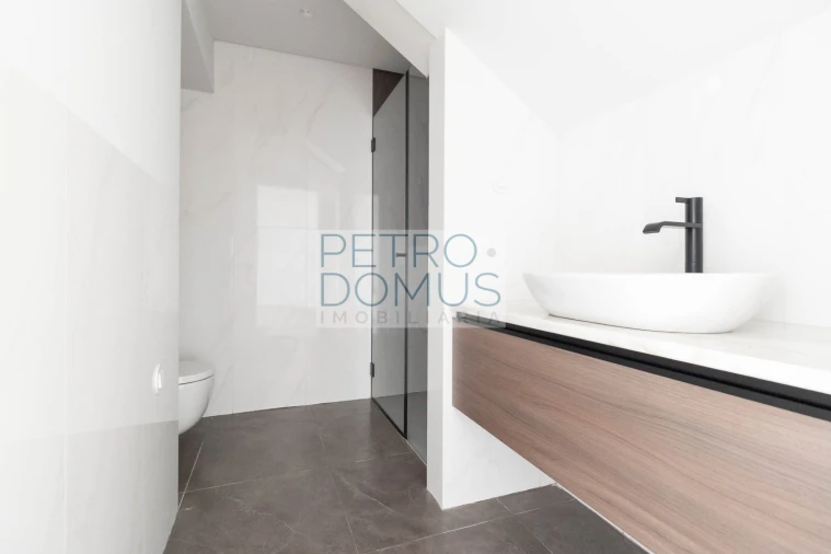 Apartamento T4 para Venda em Leiria, Pousos, Barreira e Cortes Foto 18