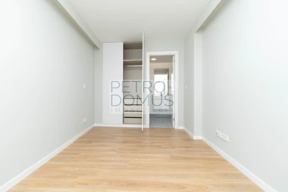 Apartamento T1 para Venda em Santo António