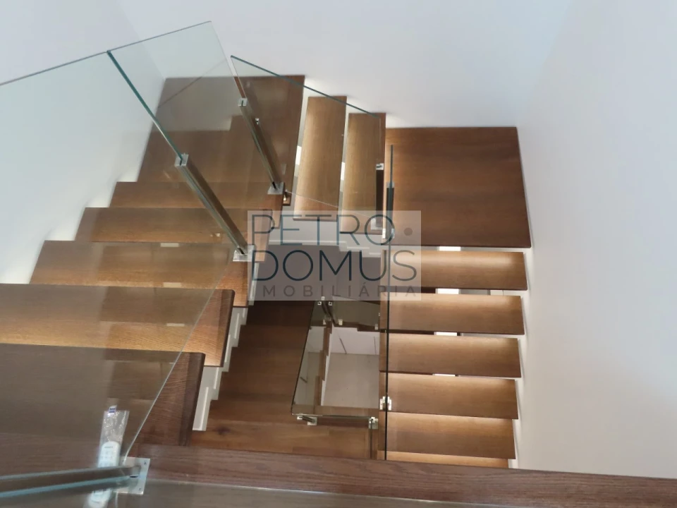 Moradia T4 para Venda em Leiria, Pousos, Barreira e Cortes Foto 47