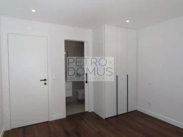 Moradia T4 para Venda em Leiria, Pousos, Barreira e Cortes