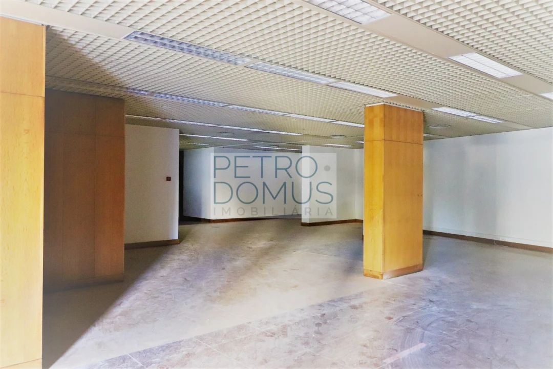 Loja para Venda em Areeiro Foto 4