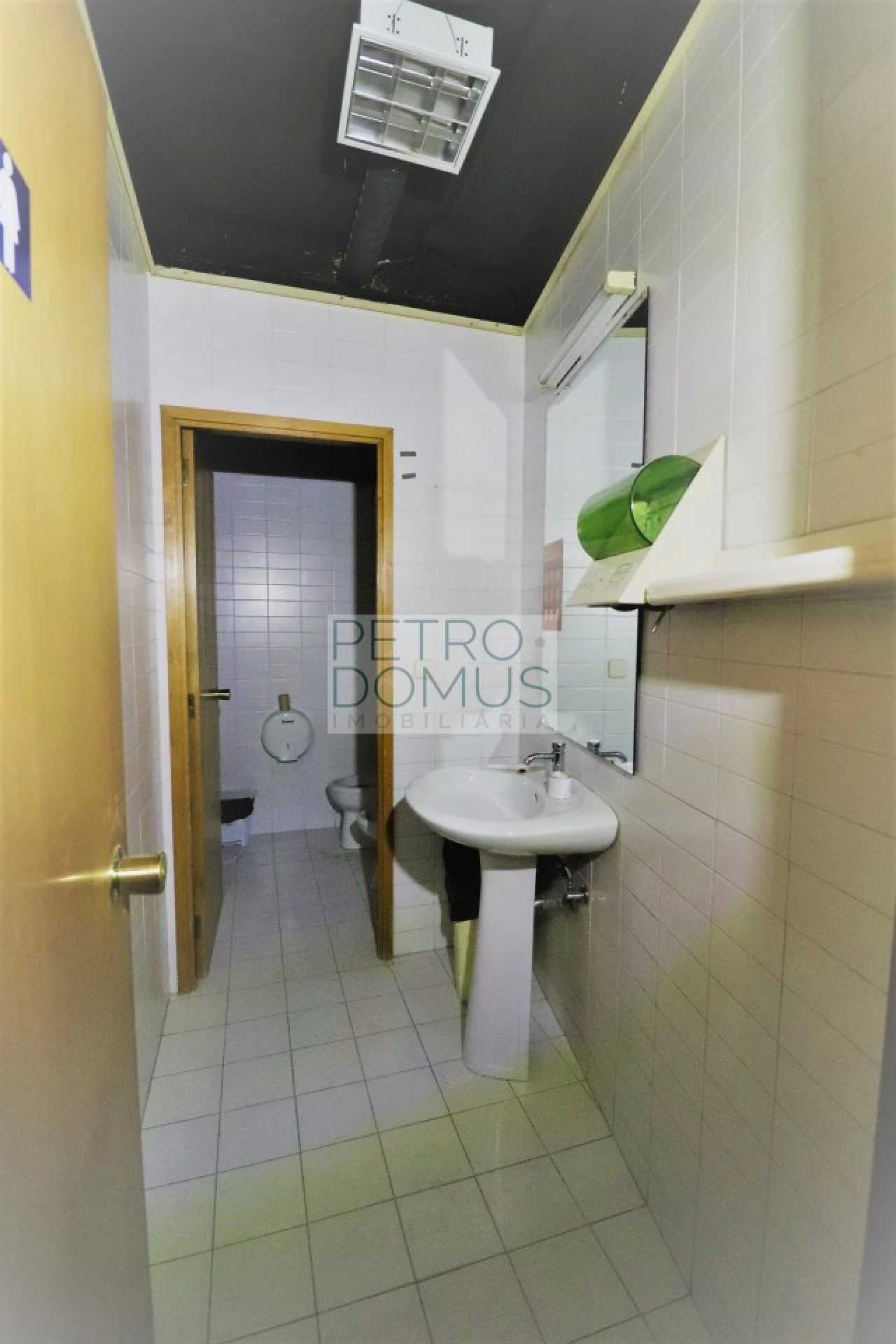 Loja para Venda em Areeiro Foto 8