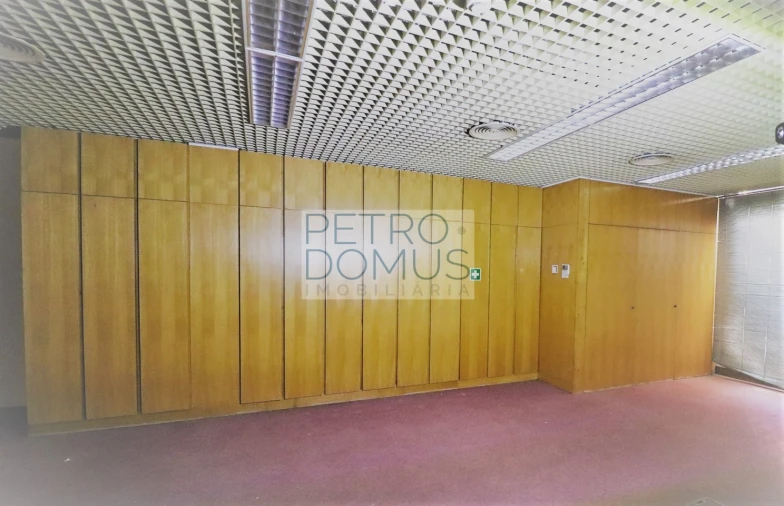 Loja para Venda em Areeiro Foto 1