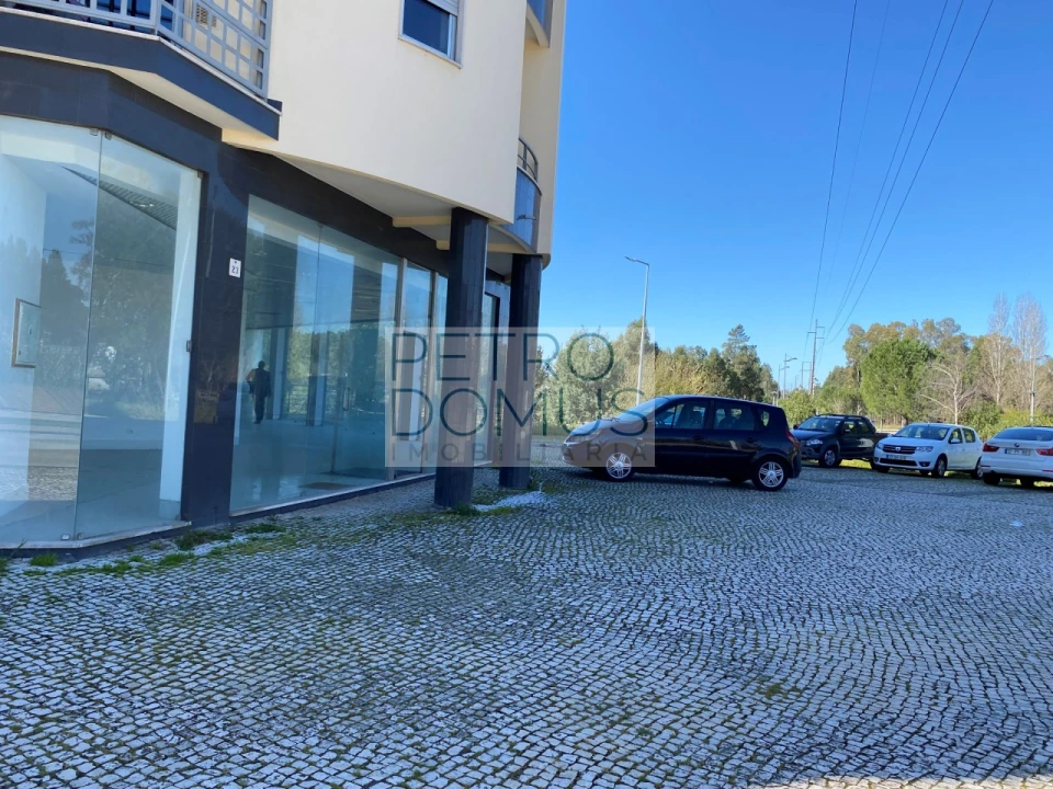 Loja para Arrendamento em Nossa Sra de Fatima Foto 25