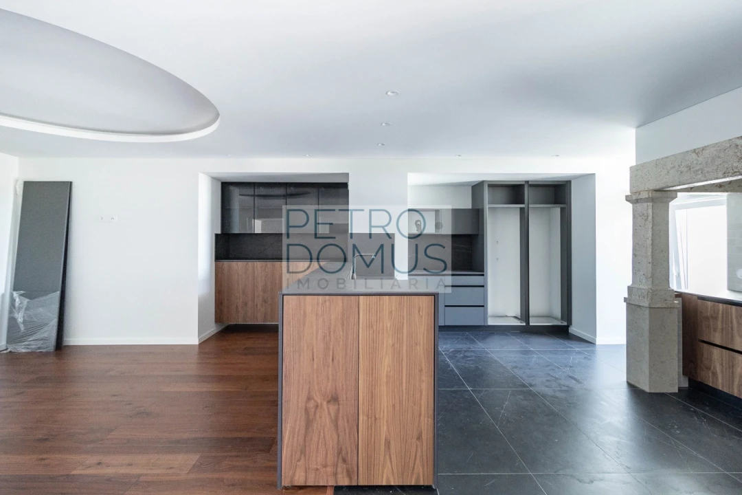 Apartamento T3 para Venda em Leiria, Pousos, Barreira e Cortes Foto 9