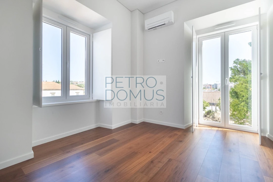 Apartamento T3 para Venda em Leiria, Pousos, Barreira e Cortes Foto 2