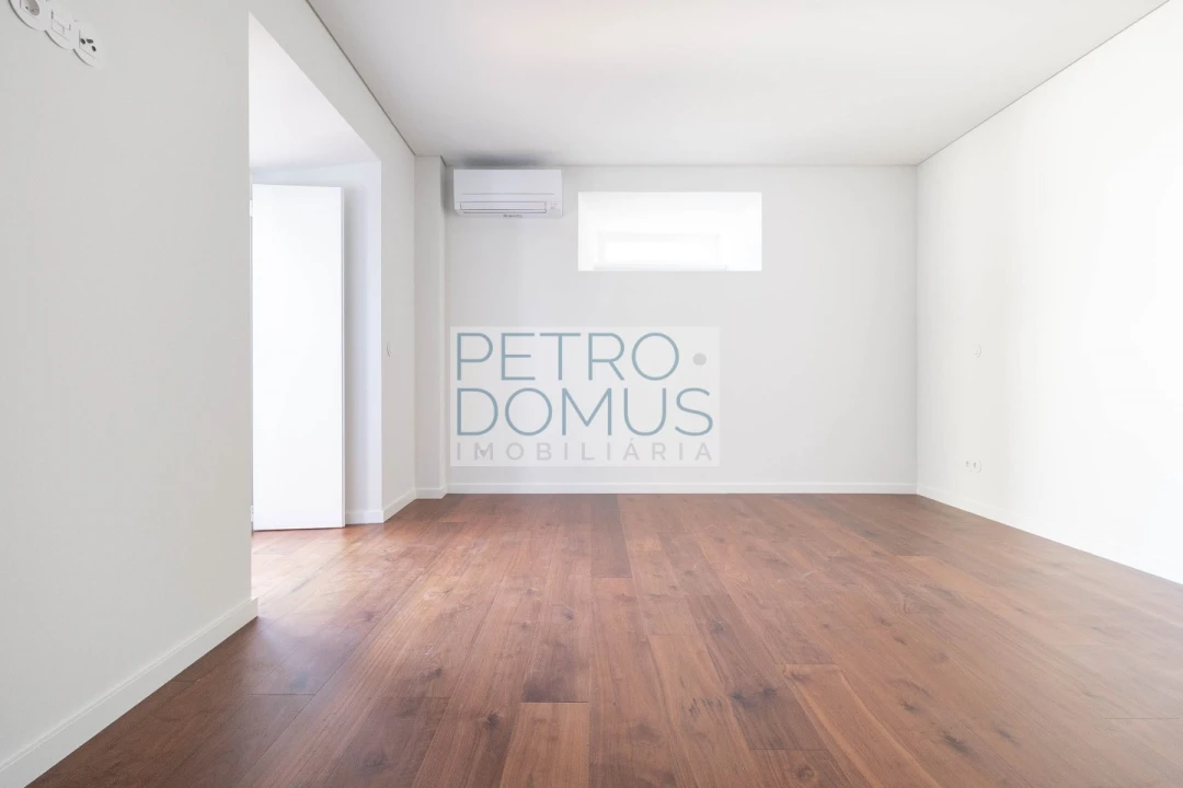 Apartamento T3 para Venda em Leiria, Pousos, Barreira e Cortes Foto 15