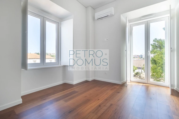 Apartamento T3 para Venda em Leiria, Pousos, Barreira e Cortes Foto 2