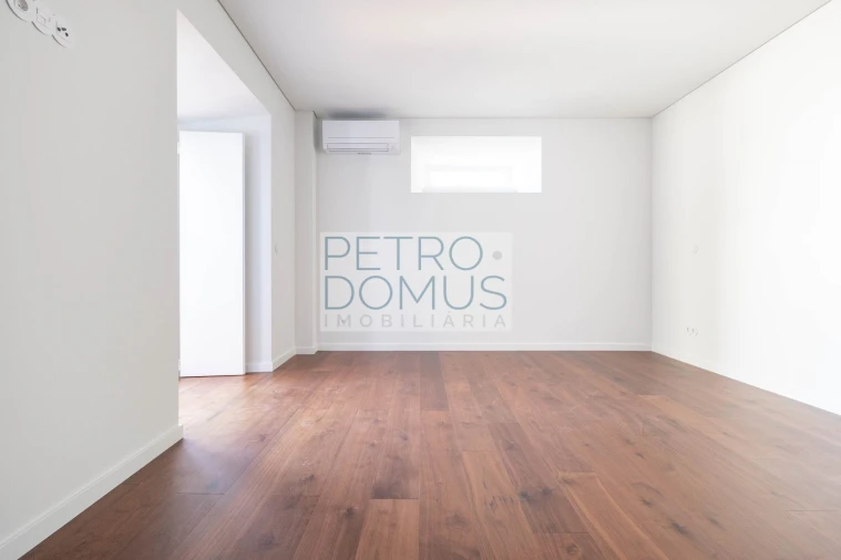 Apartamento T3 para Venda em Leiria, Pousos, Barreira e Cortes Foto 15