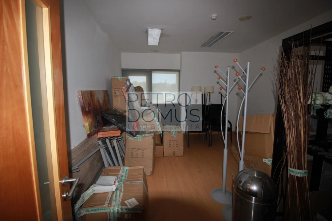 Armazém para Venda em Santa Catarina da Serra e Chainça Foto 13