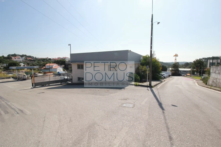 Armazém para Arrendamento em Santa Catarina da Serra e Chainça Foto 3