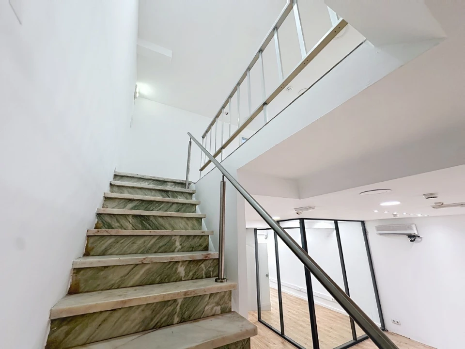 Loja para Arrendamento em Arroios Foto 15